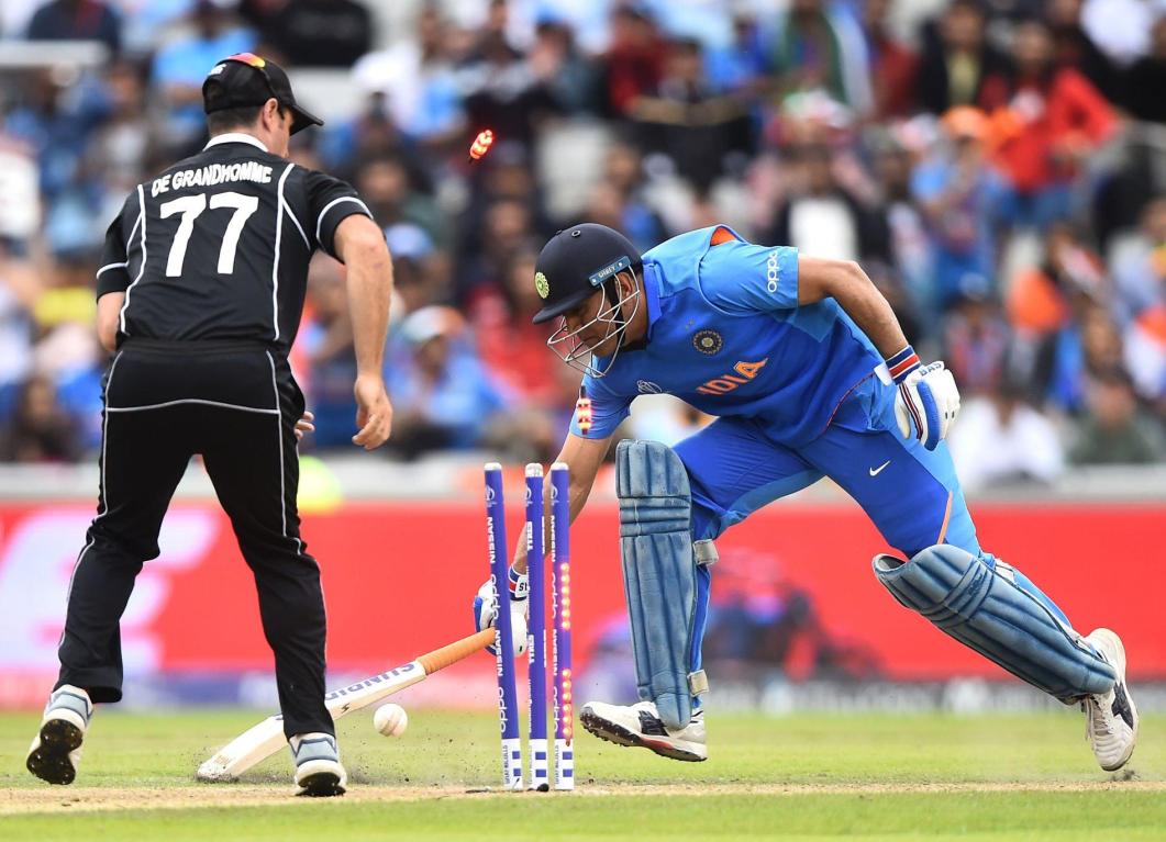 new-zealand-players-on-ms-dhoni-s-run-out-in-the-2019-world-cup-semi-final